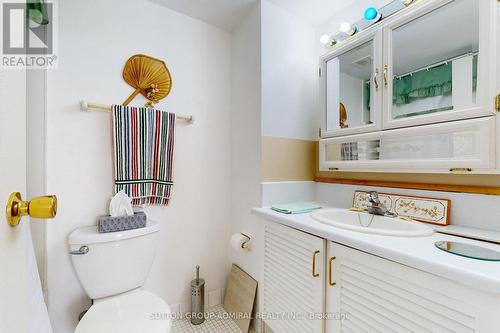 1506 - 15 Vicora Link Way, Toronto, ON - Indoor Photo Showing Bathroom
