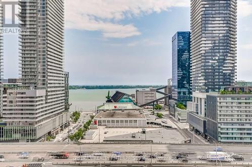 1413 - 1 Market Street, Toronto (Waterfront Communities), ON - Outdoor With Facade