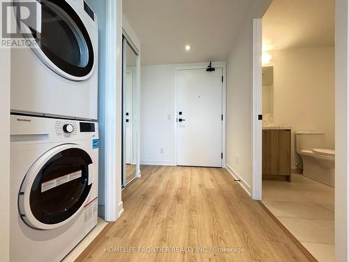 3812 - 319 Jarvis Street, Toronto, ON - Indoor Photo Showing Laundry Room