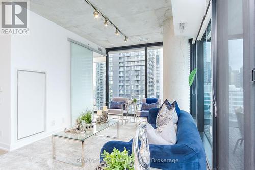 2207 - 11 Charlotte Street, Toronto, ON - Indoor