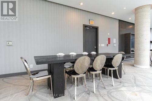 2207 - 11 Charlotte Street, Toronto, ON - Indoor Photo Showing Dining Room