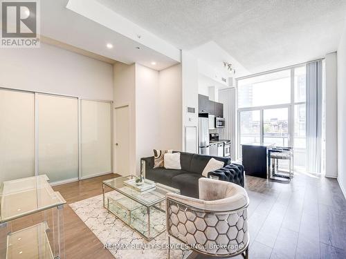 316 - 36 Lisgar Street, Toronto, ON - Indoor Photo Showing Living Room