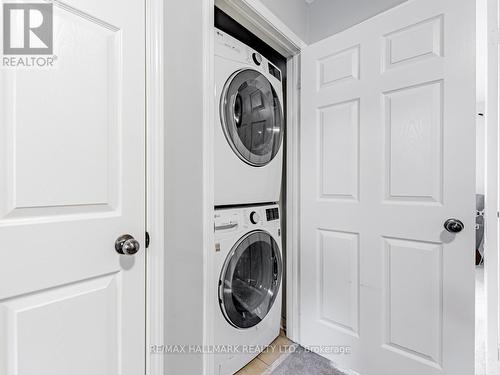 72 - 1701 Finch Avenue, Pickering, ON - Indoor Photo Showing Laundry Room