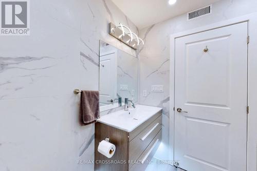 309 - 1705 Mccowan Road, Toronto, ON - Indoor Photo Showing Bathroom