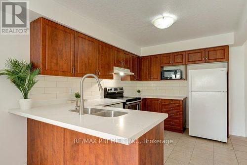 13 - 468 Doon South Drive, Kitchener, ON - Indoor Photo Showing Kitchen With Double Sink