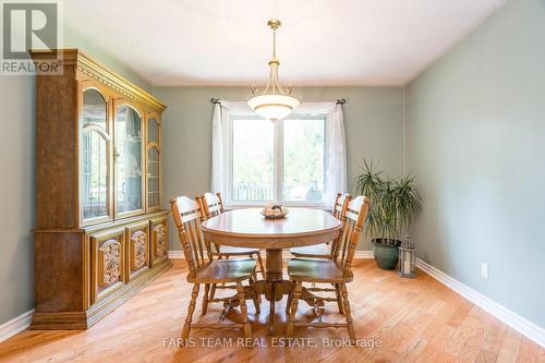 2320 7Th Line, Innisfil, ON - Indoor Photo Showing Dining Room