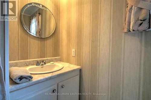 57 Circle Drive, Kawartha Lakes, ON - Indoor Photo Showing Bathroom