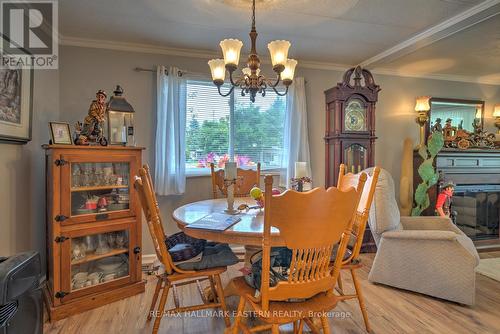 57 Circle Drive, Kawartha Lakes, ON - Indoor Photo Showing Dining Room