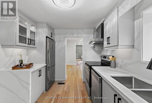 280 Brock Avenue, Toronto, ON - Indoor Photo Showing Kitchen