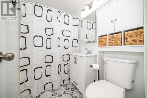 14 Silvie Street, Deep River, ON - Indoor Photo Showing Bathroom
