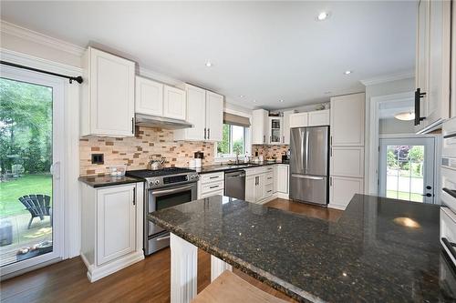 56 Curtis Avenue S, Paris, ON - Indoor Photo Showing Kitchen With Stainless Steel Kitchen With Upgraded Kitchen