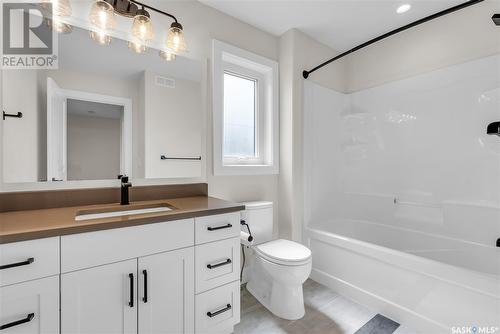 322 Dagnone Crescent, Saskatoon, SK - Indoor Photo Showing Bathroom