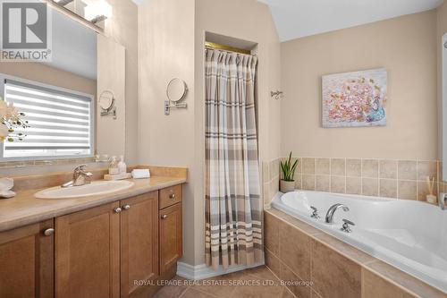 3357 Hayhurst Crescent, Oakville, ON - Indoor Photo Showing Bathroom
