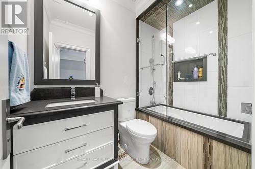 1 Abbotsford Road, Toronto, ON - Indoor Photo Showing Bathroom