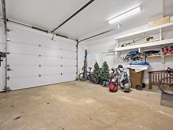 Garage - 