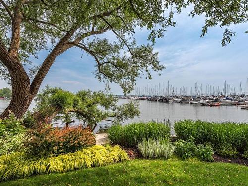 Vue sur l'eau - 2 Cours St-Lawrence, Dorval, QC - Outdoor With Body Of Water With View