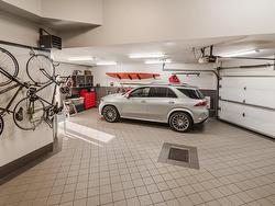 Garage - 