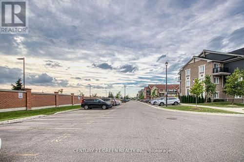 118 - 250 Sunny Meadow Boulevard, Brampton, ON - Outdoor