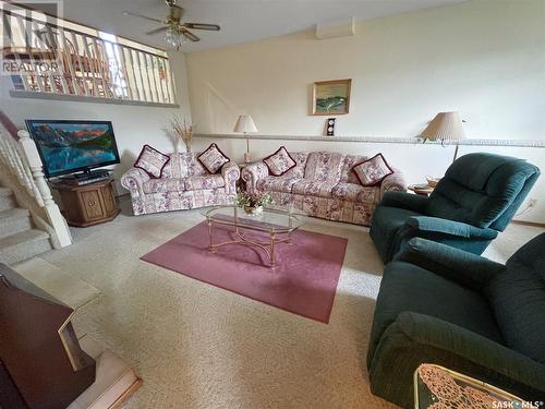 538 Reid Crescent, Swift Current, SK - Indoor Photo Showing Living Room