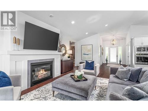 4198 Gallaghers Fairway S, Kelowna, BC - Indoor Photo Showing Living Room With Fireplace