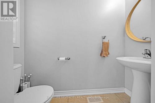 171 Gardenbrooke Trail, Brampton, ON - Indoor Photo Showing Bathroom