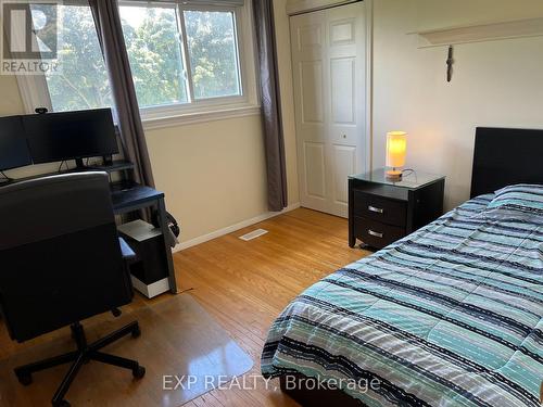 30 Welbeck Drive, Brampton, ON - Indoor Photo Showing Bedroom