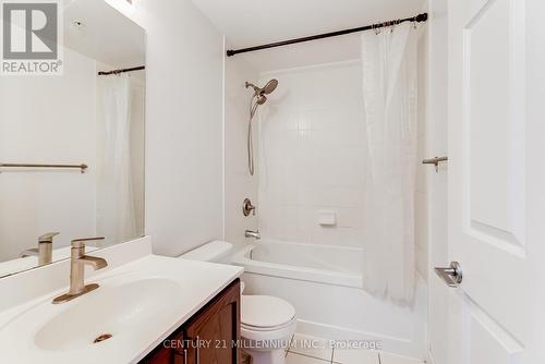 821 - 15 James Finlay Way, Toronto (Downsview-Roding-Cfb), ON - Indoor Photo Showing Bathroom