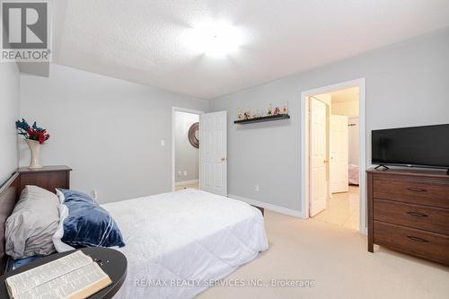 8 Levida Street, Brampton, ON - Indoor Photo Showing Bedroom