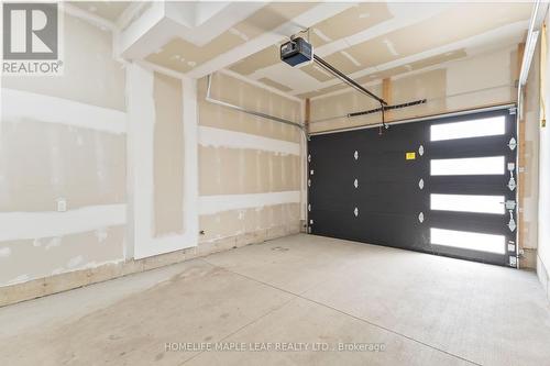 3869 Auckland Avenue, London, ON - Indoor Photo Showing Garage