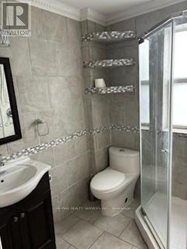 14 Clinton Street, Hamilton (North End), ON - Indoor Photo Showing Bathroom