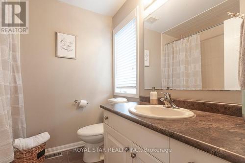 23 Owl Street, Cambridge, ON - Indoor Photo Showing Bathroom