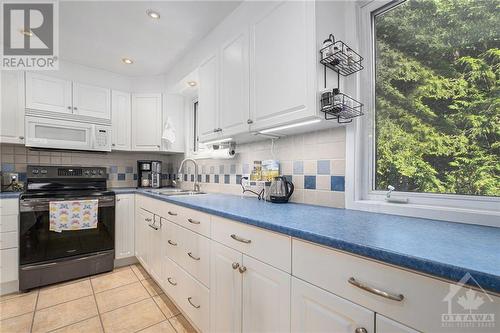 2993 Navan Road, Ottawa, ON - Indoor Photo Showing Kitchen