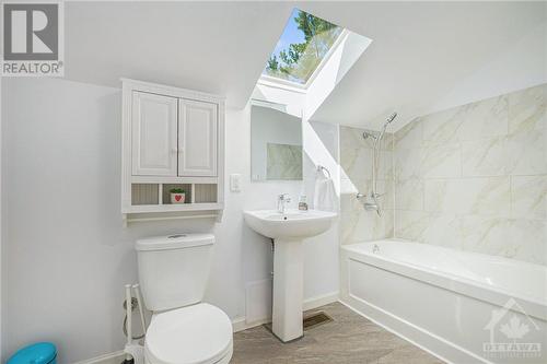 2993 Navan Road, Ottawa, ON - Indoor Photo Showing Bathroom