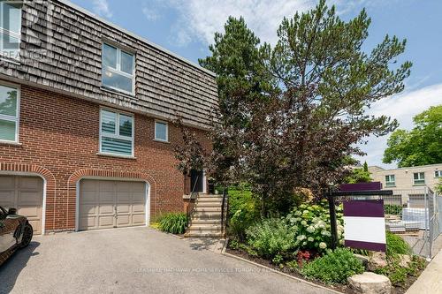 2 Farina Mill Way, Toronto, ON - Outdoor