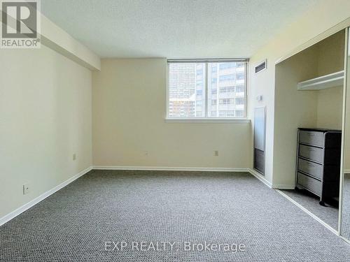 1802 - 1055 Bay Street, Toronto, ON - Indoor Photo Showing Other Room