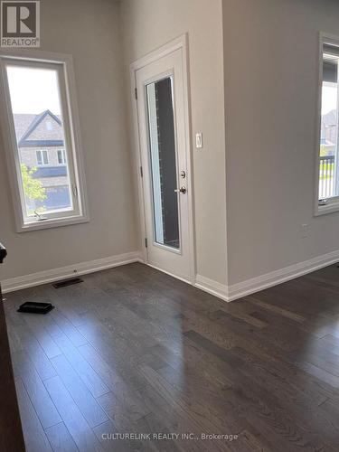 1402 Stovell Crescent, Innisfil, ON - Indoor Photo Showing Other Room