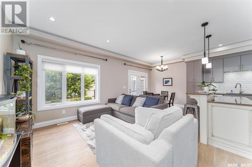 2408 Dufferin Avenue, Saskatoon, SK - Indoor Photo Showing Kitchen With Upgraded Kitchen