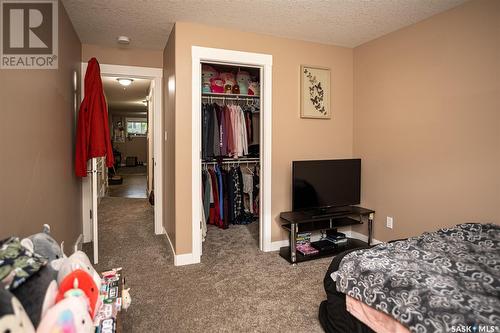 A & B 158 Toronto Street N, Regina, SK - Indoor Photo Showing Bedroom