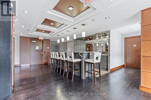 603 - 2470 Prince Michael Drive, Oakville, ON - Indoor Photo Showing Dining Room