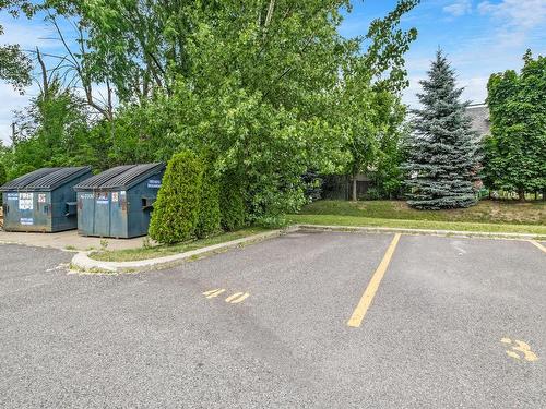 Parking - 101-6960 Grande Allée, Longueuil (Saint-Hubert), QC - Outdoor