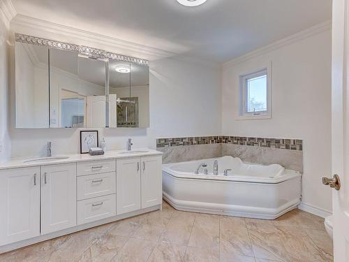 Salle de bains - 199 Av. De Deauville, Candiac, QC - Indoor Photo Showing Bathroom