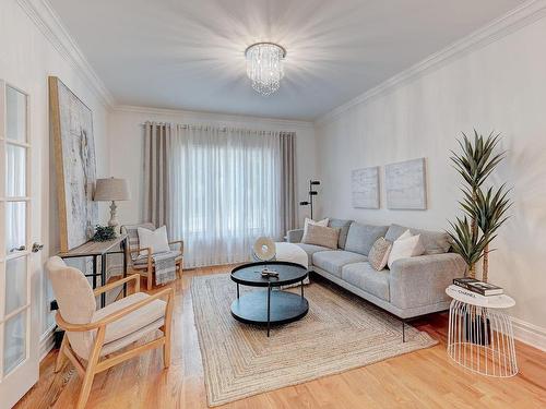 Living room - 199 Av. De Deauville, Candiac, QC - Indoor Photo Showing Living Room