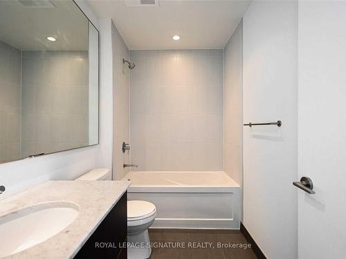 2713-170 Fort York Blvd, Toronto, ON - Indoor Photo Showing Bathroom