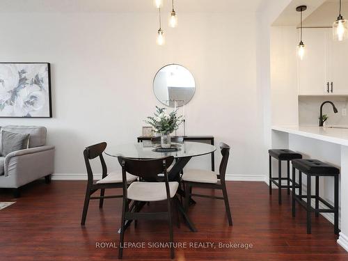 104-3531 Lake Shore Blvd W, Toronto, ON - Indoor Photo Showing Dining Room