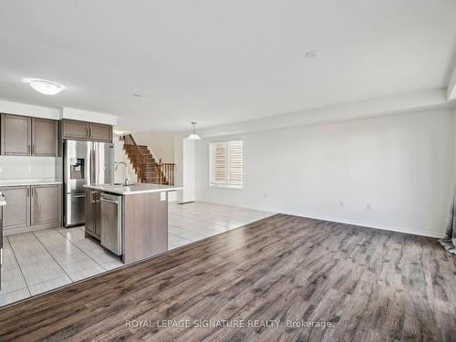 8779 Sourgum Ave, Niagara Falls, ON - Indoor Photo Showing Kitchen With Stainless Steel Kitchen