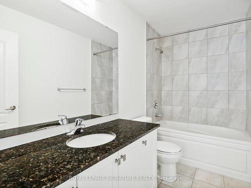 8779 Sourgum Ave, Niagara Falls, ON - Indoor Photo Showing Bathroom