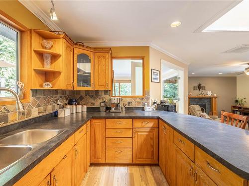 106 Broadwell Rd, Salt Spring, BC 