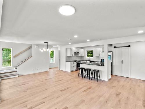 3348 Powell Road, Kamloops, BC - Indoor