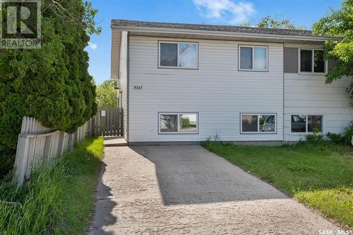 3747 Fairlight Drive, Saskatoon, SK - Outdoor