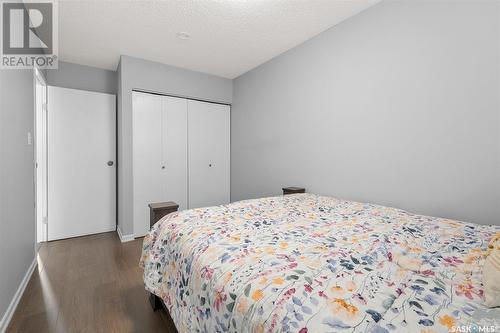 3747 Fairlight Drive, Saskatoon, SK - Indoor Photo Showing Bedroom